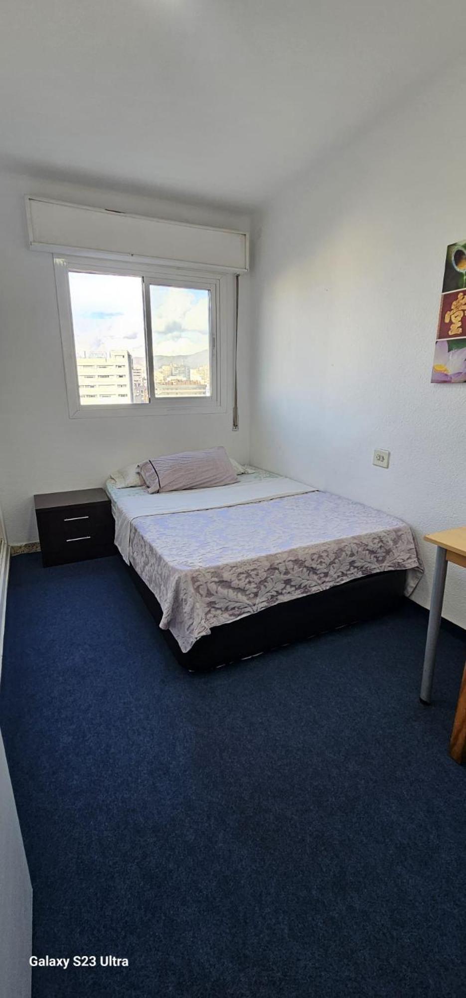 Privada Comoda Centro Vialia Estacion De Tren Maria Zambrano Y Tambien Cerca A La Playa Habitación en casa particular