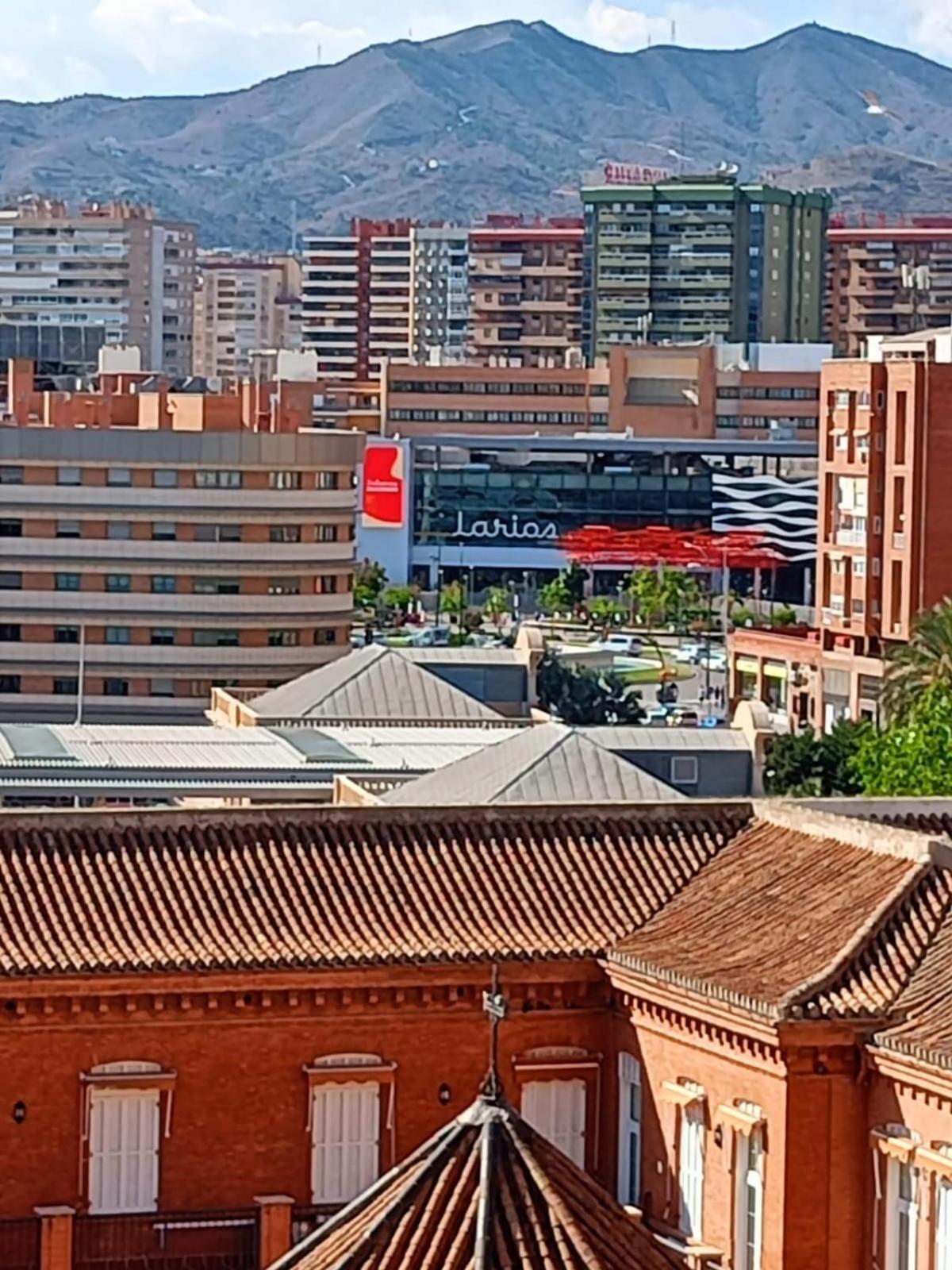 Privada Comoda Centro Vialia Estacion De Tren Maria Zambrano Y Tambien Cerca A La Playa Habitación en casa particular Málaga